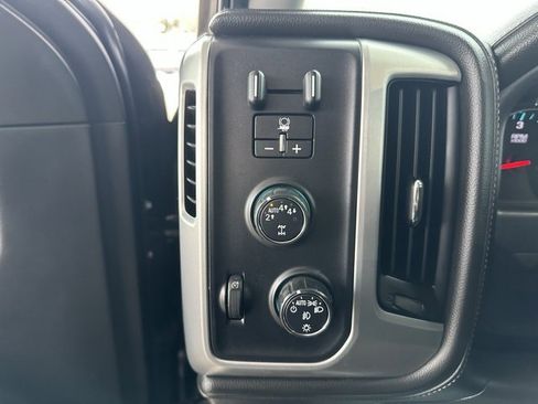 Used 2018 GMC Sierra 1500 SLT w/ SLT Premium Package image 33