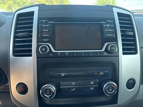 Used 2018 Nissan Frontier SV RWD image 22
