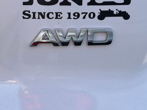 Used 2021 Kia Sorento LX image 9