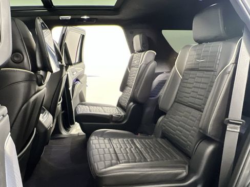 Used 2024 Cadillac Escalade Sport Platinum AWD/4WD image 27