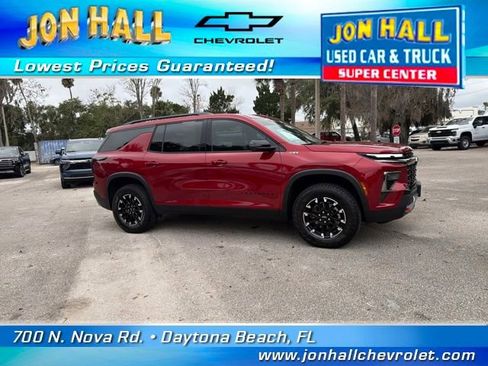 Used 2025 Chevrolet Traverse Z71 w/ Enhanced Driving Package image 16