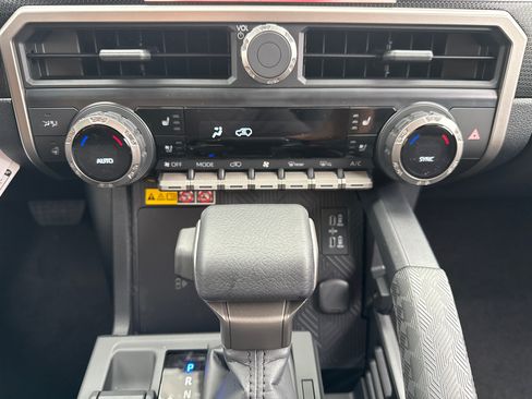 New 2026 Toyota 4Runner Limited AWD/4WD image 26