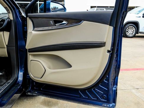 Used 2018 Lincoln MKX Select w/ Select Plus Package image 45