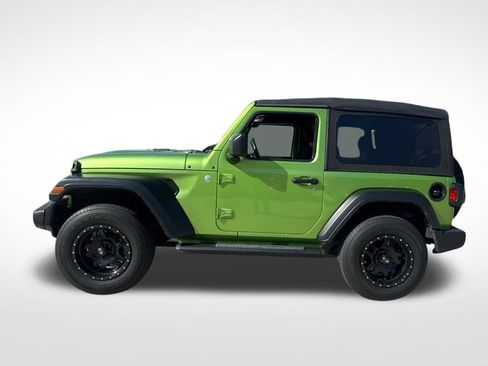 Used 2019 Jeep Wrangler Sport AWD/4WD image 2