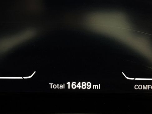 Used 2023 BMW M440i Convertible w/ Premium Package image 18