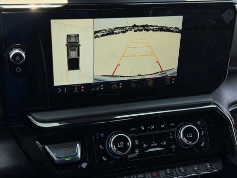 Used 2024 GMC Sierra 1500 AT4X AWD/4WD image 17