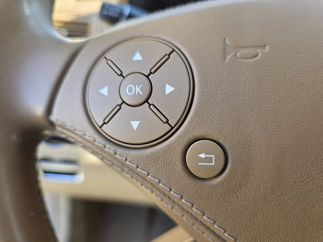 Used 2012 Mercedes-Benz S 550 4MATIC image 31