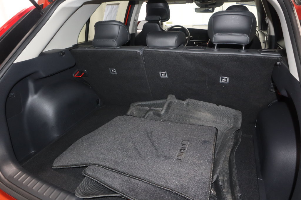 Used 2023 Kia Niro EX Touring FWD image 10