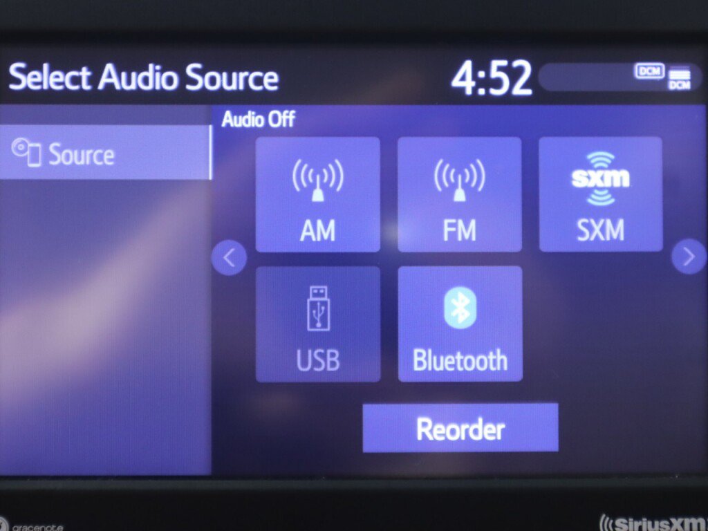 Used 2021 Toyota RAV4 LE FWD image 17