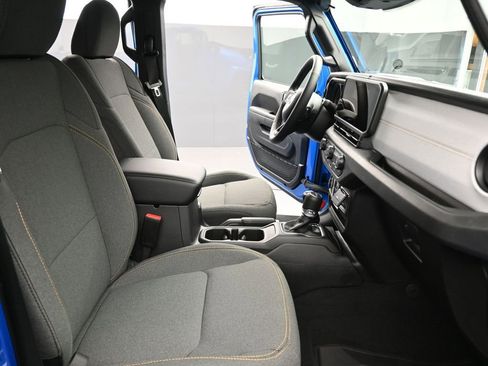 New 2026 Jeep Gladiator Sport AWD/4WD image 27
