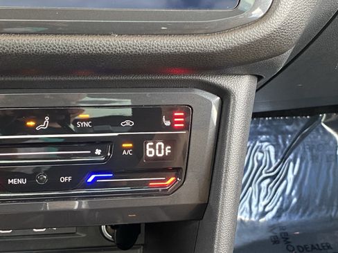 Certified 2023 Volkswagen Tiguan SE R-Line FWD image 34