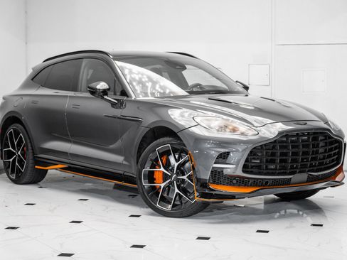 Used 2025 Aston Martin DBX 707 image 48