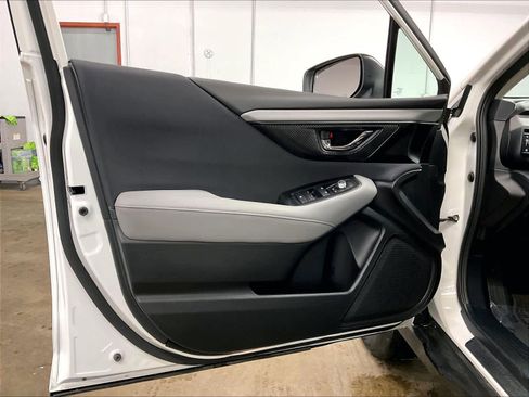 Used 2025 Subaru Outback Premium image 24