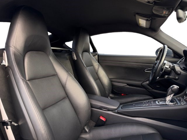 Used 2017 Porsche 718 Cayman RWD image 16