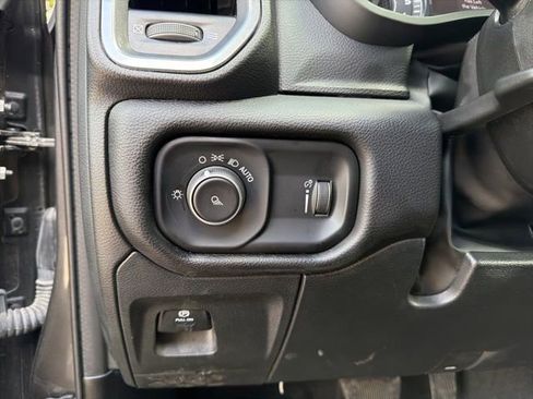 Used 2024 RAM 1500 Laramie image 21