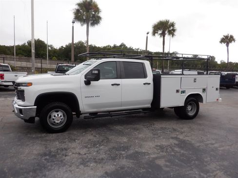 Used 2024 Chevrolet Silverado 3500 W/T w/ WT Convenience Package AWD/4WD image 2