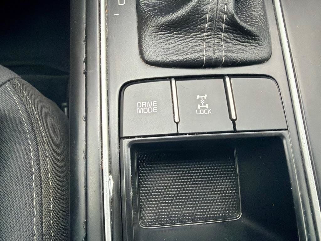Used 2016 Kia Sorento AWD image 19