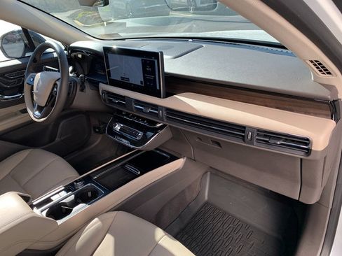 Certified 2024 Lincoln Corsair Reserve w/ Equipment Group 201A image 14