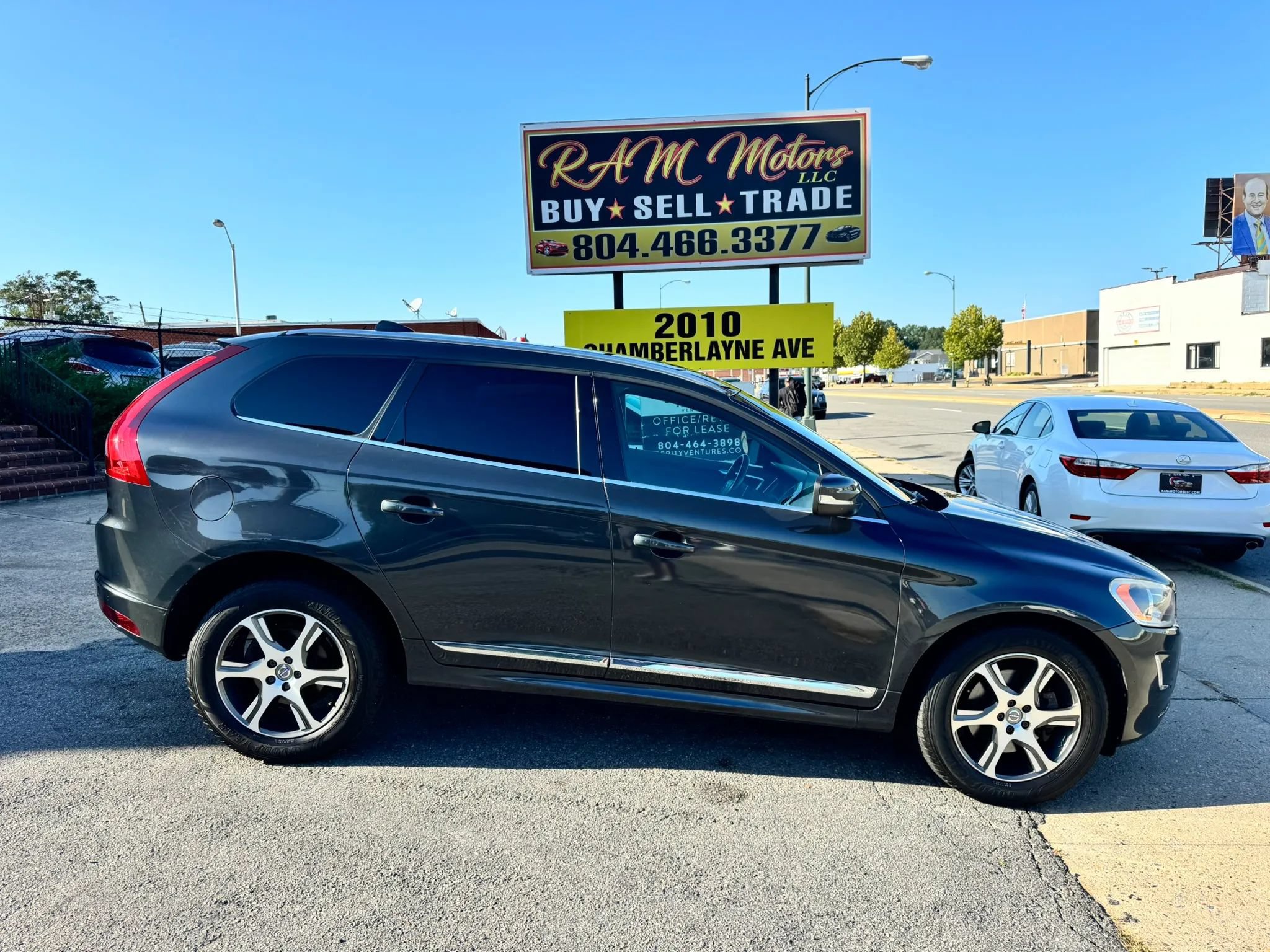 Used 2015 Volvo XC60 T6 w/ Protection Package AWD/4WD image 2