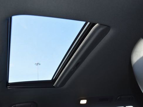 Certified 2024 INFINITI QX80 Sensory image 18