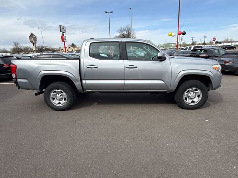 Used 2017 Toyota Tacoma SR w/ Tow Package image 8