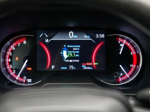 Used 2025 Toyota RAV4 XLE AWD/4WD image 33