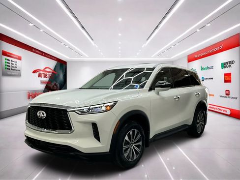 Used 2025 INFINITI QX60 Pure image 3