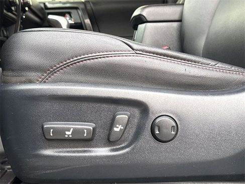 Used 2022 Toyota 4Runner TRD Off-Road Premium image 21