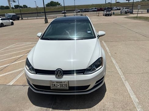 Used 2017 Volkswagen Golf Wolfsburg Edition FWD image 2