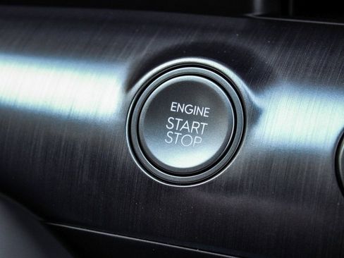 Used 2025 Hyundai Kona SEL image 29