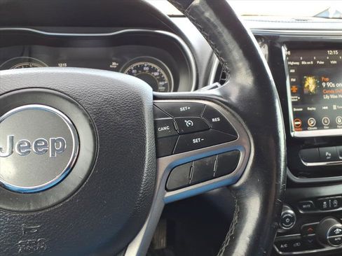 Used 2020 Jeep Cherokee Limited image 24