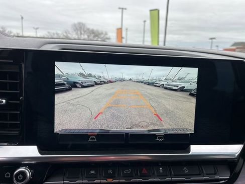 Used 2023 GMC Sierra 1500 SLT w/ SLT Premium Package image 23