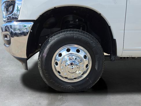 New 2026 RAM 3500 Tradesman w/ Chrome Appearance Group AWD/4WD image 22