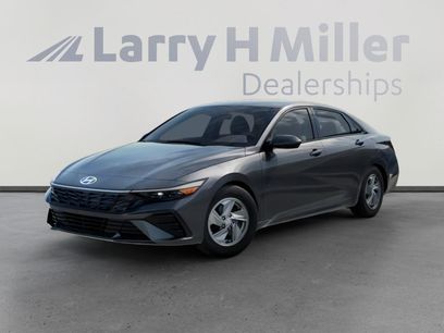 New 2026 Hyundai Elantra SE