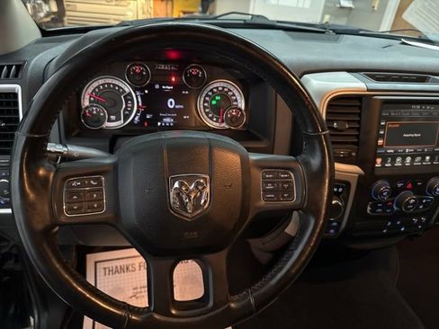 Used 2017 RAM 1500 Big Horn AWD/4WD image 11