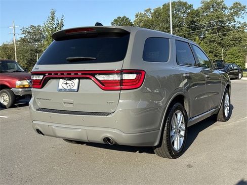 Used 2023 Dodge Durango GT image 3