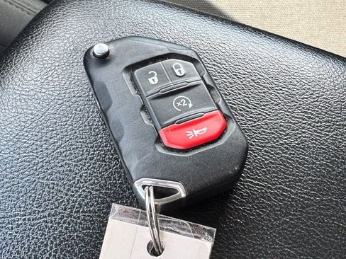 Used 2022 Jeep Wrangler Unlimited Sport AWD/4WD image 29