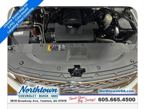 Used 2019 Chevrolet Suburban LT w/ LT Signature Package image 23