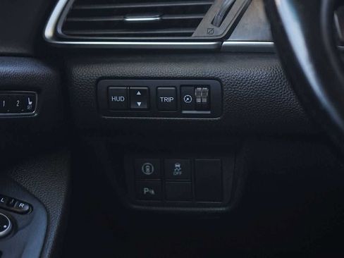 Used 2018 Honda Accord Touring image 21