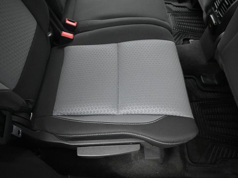 Used 2017 Ford Escape SE w/ SE Cold Weather Package image 28