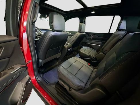 New 2026 Chevrolet Traverse LT w/ Enhanced Driving Package image 24