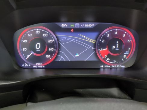 Used 2022 Volvo XC40 T5 Momentum w/ Premium Package AWD/4WD image 21