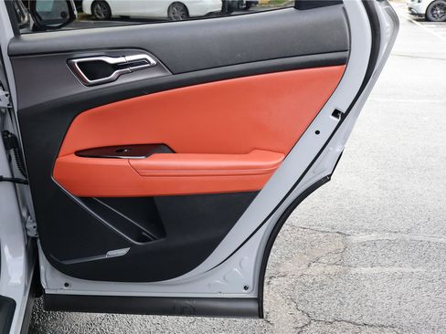 Certified 2023 Kia Sportage SX image 32