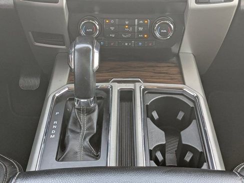 Used 2019 Ford F150 Lariat RWD image 21