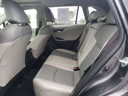 Used 2019 Toyota RAV4 XLE Premium w/ Cold Weather Package AWD/4WD image 12