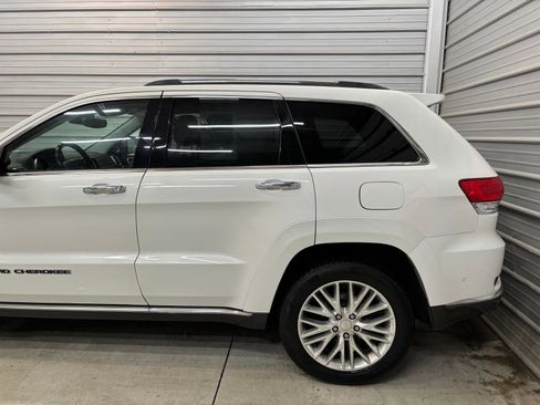 Used 2018 Jeep Grand Cherokee Summit image 5