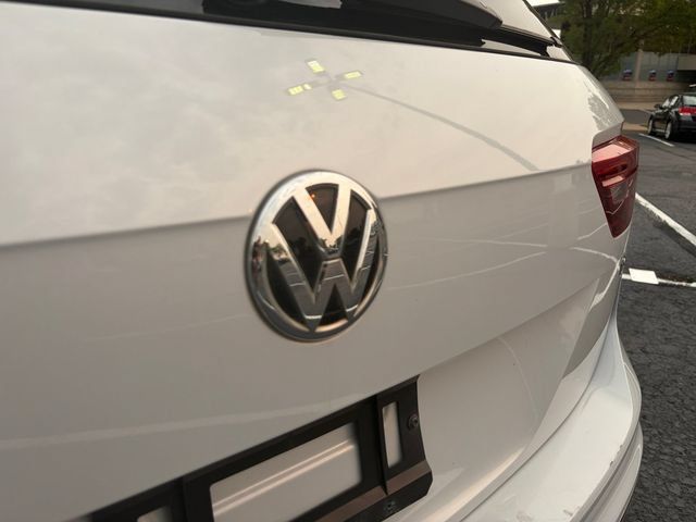 Used 2018 Volkswagen Tiguan SE FWD image 23