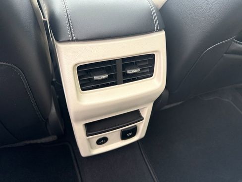 Used 2023 Ford Edge Titanium w/ Class II Trailer Tow Package image 20