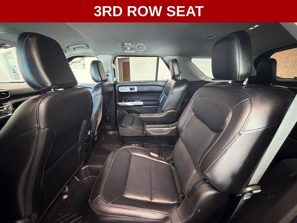 Used 2021 Ford Explorer Limited w/ Equipment Group 301A AWD/4WD image 10