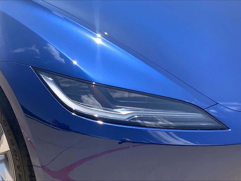 Used 2025 Tesla Model 3 Long Range RWD image 25